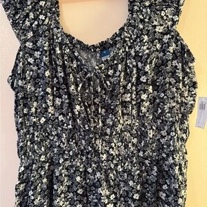 Old Navy Black and White Floral Top